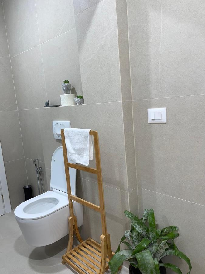 Smart Home , Lovely Apartment In 地拉那 外观 照片